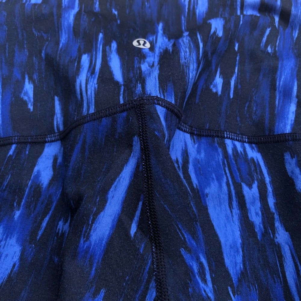 Lululemon - Picture 3 of 4